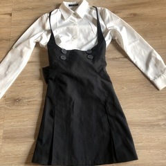 女児150センチ程　フォーマルスーツの画像