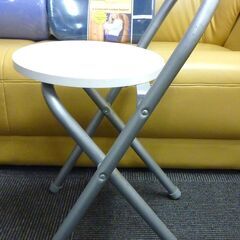 ●折り畳み式丸椅子の画像