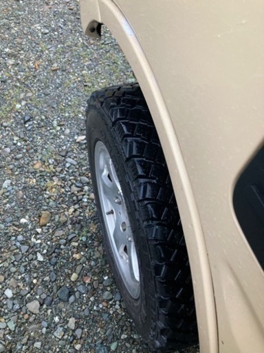 車のパーツ タイヤ、ホイール