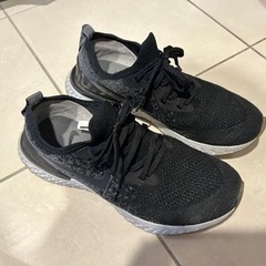 ナイキ　ランニングシューズ　黒　靴/バッグ 靴 スニーカーの画像