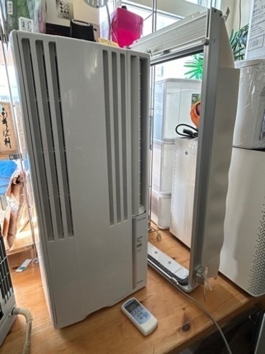 コロナルームエアコン ウインド形冷房専用 型式 CW-F1621 中古
