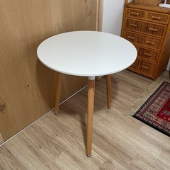 サイドテーブルの画像