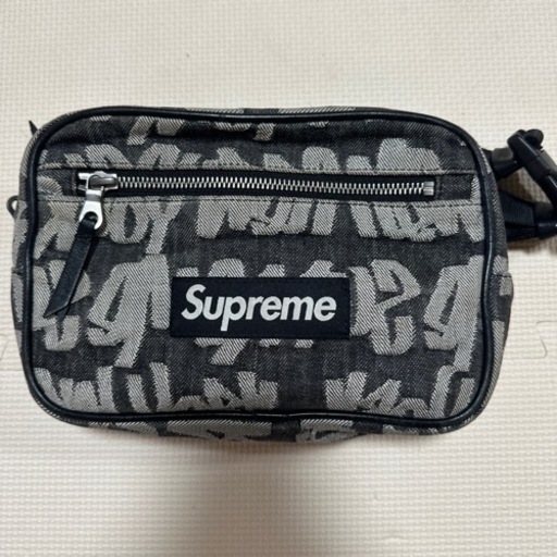 ポーチ Supreme