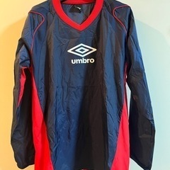 umbro ナイロンプルオーバーの画像