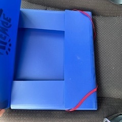 【決定】書類ケース、濃い青色の画像