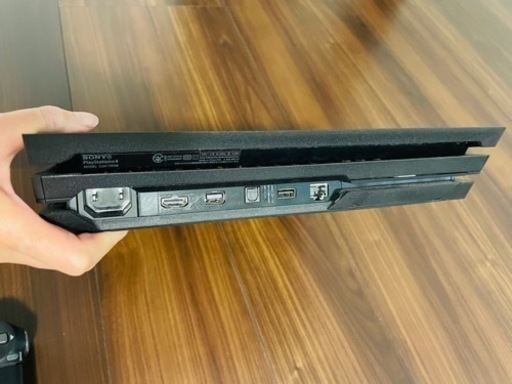 PS4 Pro ジェット・ブラック 1TB 