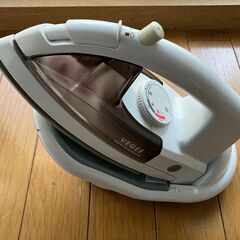 日立　コードレスアイロン