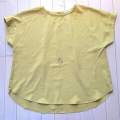 【中古品】フレンチスリーブ　ブラウス　yellow　ネックレス付