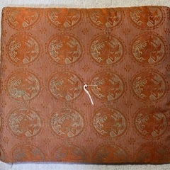 厚めの座布団2枚差し上げますの画像