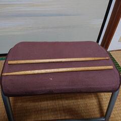 「差し上げます」小太鼓のバチ