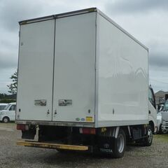 H26　トヨ4.0 フルジャストロー ディーゼル 2トンパネルバンAT ホワイト　3人乗り　オートマ　室内灯２ケ　非常ブザー　アイドリングストップ　AM/FMﾁｭｰﾅｰ　ABS　エアバック　キーレス　車幅灯　ラッシングレール2段　　検R8.6　　16896の画像