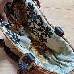 チャーム付き‼編みバッグの画像