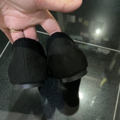 titivate パンプスM 美品の画像
