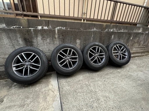 Jeep 純正 グランドチェロキー スタッドレス  265 60R18 DUNLOP WINTERMAX SJ8