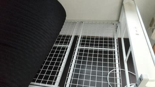 決まりました。　パイプベッド、マットレスつき