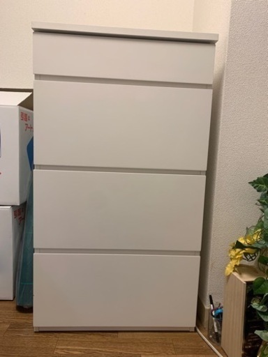 【値下げしました】白チェスト小