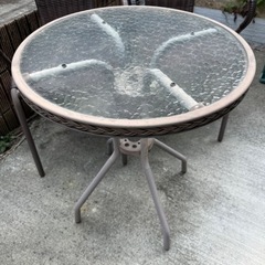 ガーデンテーブル、ガーデンイスのセット[6/24まで］の画像