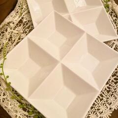 ４つ仕切り　白食器