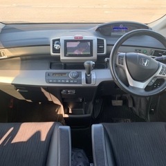 【売約済】 ■H25年■フリードHYBRID■7人乗り！■14万km■車検2年付！保証付！の画像