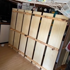 お取引きに条件あり。
ニトリダブルサイズローベッドの画像