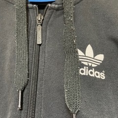adidas original  パーカー　メンズ　XSの画像