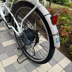 自転車 折りたたみ自転車の画像