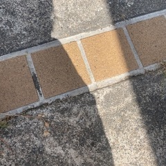 タイル　一箱の画像