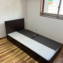 ベッドフレーム　シングル　引き出し収納付