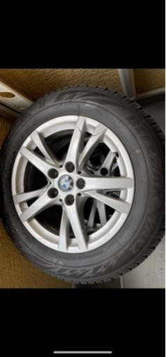 車のパーツ タイヤ、ホイール