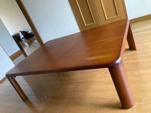 家具 木製テーブル