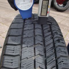 良品 Strategy & 22年19週製 7.1~6.8mm山 GOOD YEAR ICE NAVI8 175/65R15 ラクティストレジアシエンタインプレッサ等にの画像