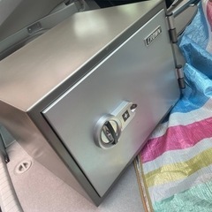 金庫