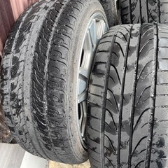 車のパーツ タイヤ、ホイールの画像