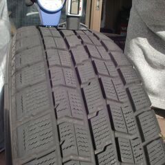 中央7.2~7mm山 GOOD YEAR ICE NAVI7 215/60R17 4本set　2020年35週製の画像
