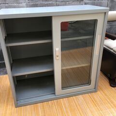 【オフィス収納家具】ロッカー 引き戸 ガラス窓 キャビネット スチール 鍵無 書庫 店舗の画像