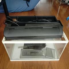 お話中　中古水槽 上部フィルターと1灯式ライトセット