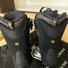 SALOMON スノーボードブーツの画像