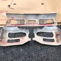 北海道 旭川 UDクオン メッキバンパー 3分割 中古 フロントバンパー ガーニッシュ QUON 左右 ボルト無し トラック ダンプ  