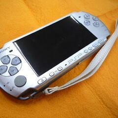 ジャンク品 電源はいらず 2個セット ソニー PSP PSP1000 ホワイト PSP3000 シルバー 苫小牧西店の画像