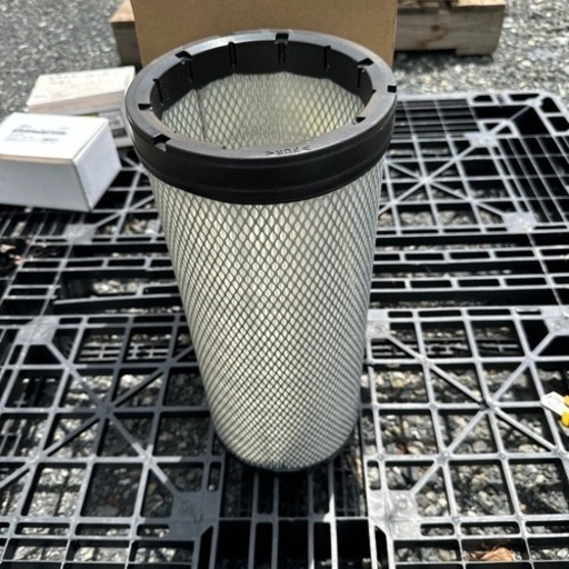 新品未開封 NIPPAN ニッパン GREEN エアフィルター EAND019 日産UDクオン 純正同等品