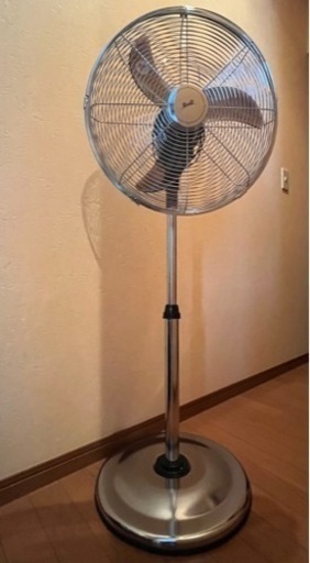 とてもオシャレな インテリア　大型 扇風機