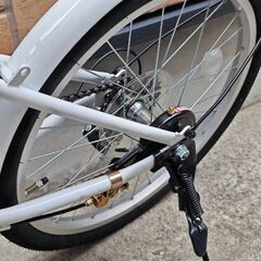 折りたたみ自転車　新品　動作問題なし、付属品完備の画像