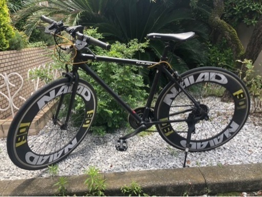 自転車 クロスバイク　ロードバイク