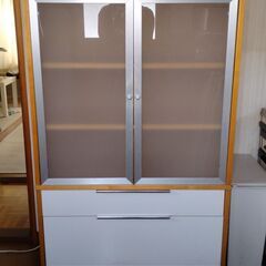 【お取引中】イケア 食器棚 幅85、奥行42.5、高さ135cm...