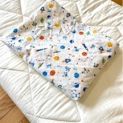 【差し上げます】子供用敷布団 特注幅広サイズ（カバー付）の画像