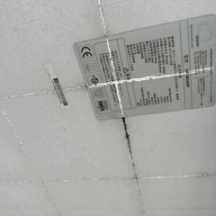 【鉾田市烟田】激安中古ソーラーパネル240W 発電問題ありませんが、裏面難あり　ケーブルなし　太陽光パネル　数百枚大量在庫の画像