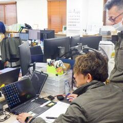 ▼正社員：現場監督▼ 〝土のプロフェッショナル〟だからずっと安定＆安心★ 実力主義だから「自分が主役」として輝ける社風★ 賞与年2回＋特別賞与あり！頑張りはしっかり還元！の画像