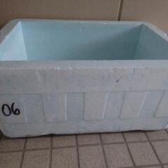 【お話中】大きい発泡スチロール箱