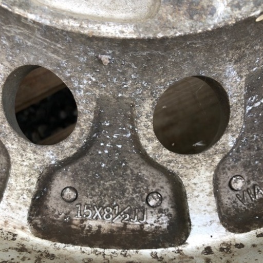 【に.ec】北海道旭川市発 15インチアルミホイール PCD139.7 6穴8.5j オフセット-33 深リム HILUX 等 深リム