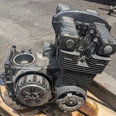 カワサキ　ゼファー400エンジン　ZX400AE　富山県内であれば輸送します。の画像